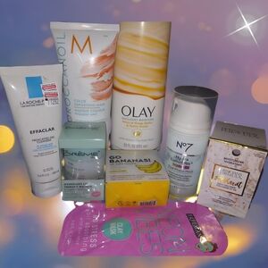 OLAY Indulgent Moisture Body Wash - Cream and Gold